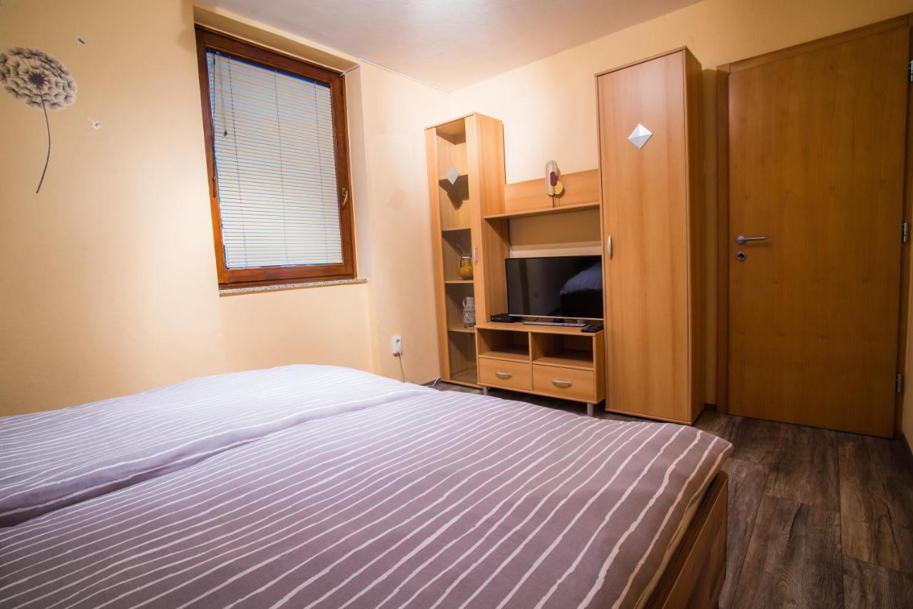 Apartment Veninsek Luče Екстериор снимка